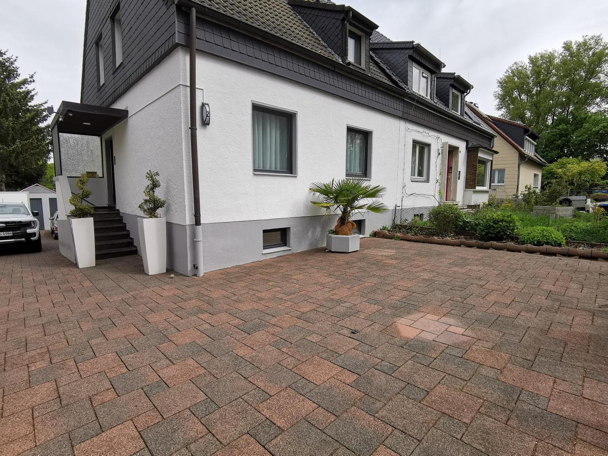Appartement Bei Der Palme Mit Sauna Moeglichkeit Düsseldorf